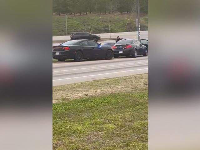 Caught on cam: Driver wanted for felony stopped for speeding along I-40 ...