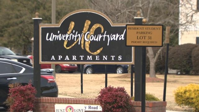 2 dead, 5 hurt from shooting at apartment complex near UNC Pembroke