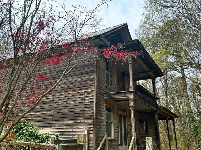 Merry Oaks: Last pieces of 150-year-old village for sale in Chatham County, including a boarding house, general store and post office.
