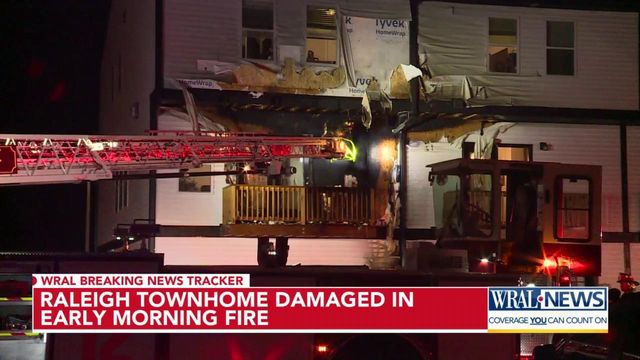 Firefighters extinguish flames at Raleigh townhouse complex 