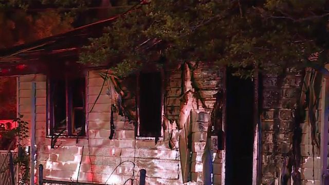 11 people escape house fire in Durham