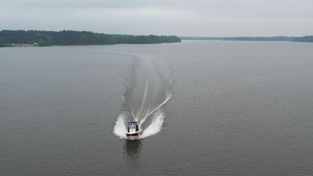 Drone 5 flies over search for boaters at Harris Lake
