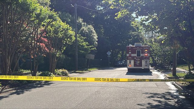 Gas leak reported along Park Drive in Raleigh
