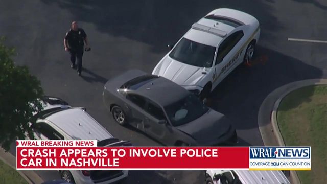 Crash appears to involve police car in Nashville  