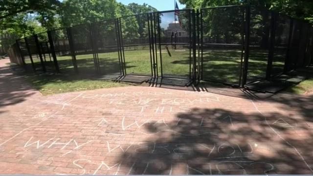 Fencing removed from Polk Place on UNC campus