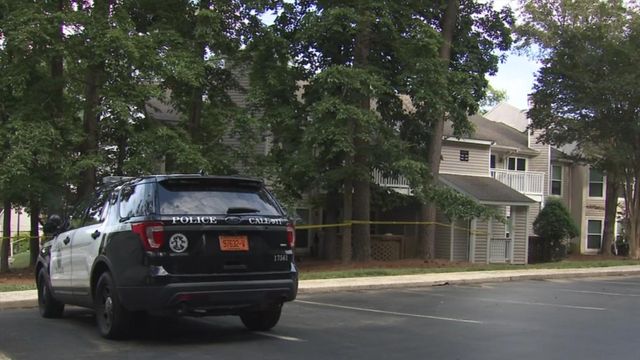 2 dead from shooting at Chapel Hill apartment