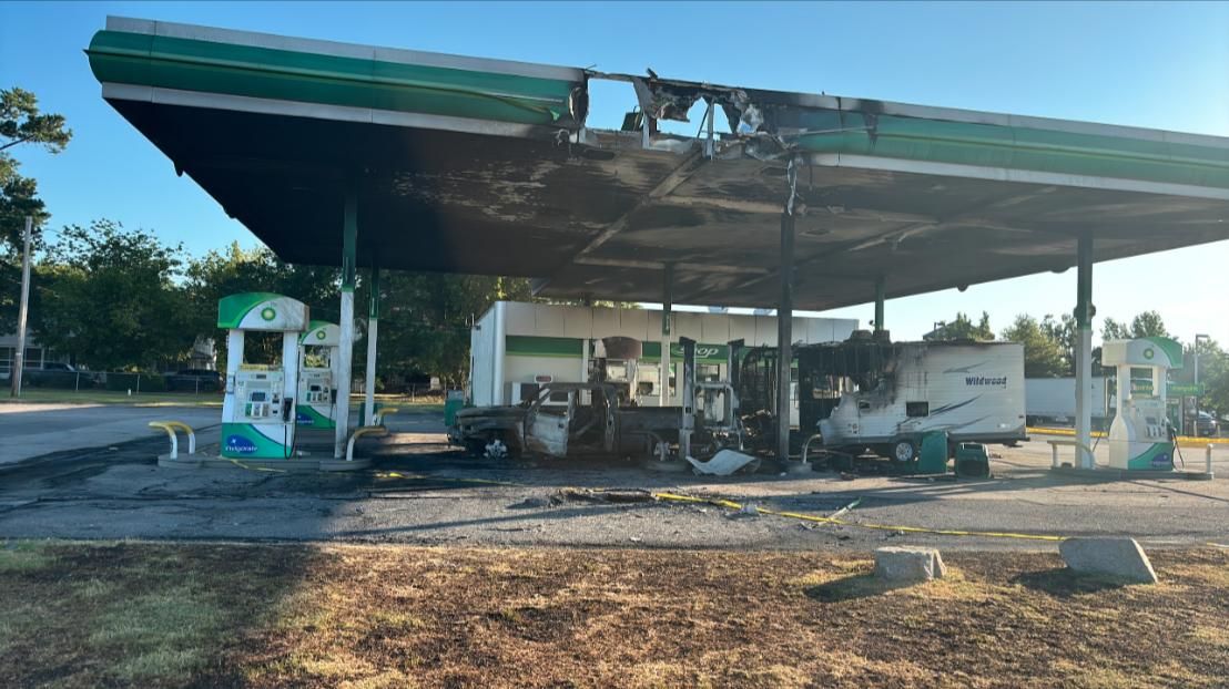 On cam Massive flames as truck burns at Wilson gas station