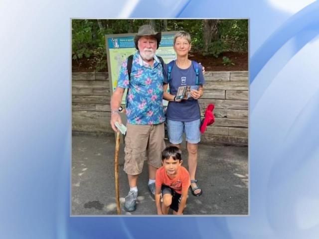 “水带走了他”：一个7岁的男孩和他的祖父母被困在阿什维尔家的屋顶后的悲惨结局