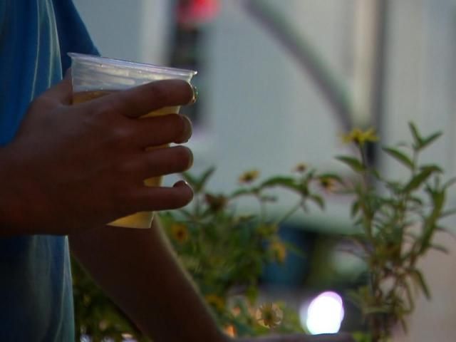 罗利考虑以新的社会小区计划将开放的酒类消费扩大到乡村地区