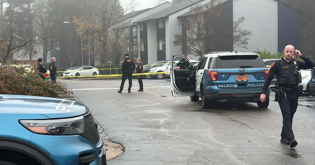 Man shot at Raleigh apartment complex on Old Plank Road :: WRAL.com