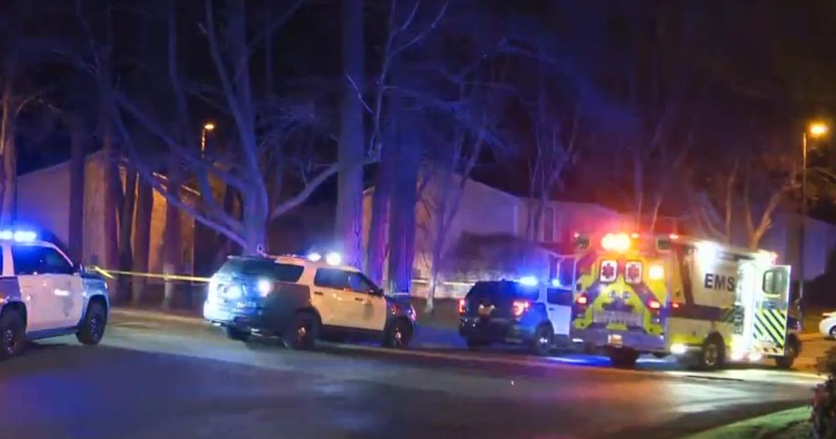 Person stabbed at Raleigh apartment complex near Lake Johnson :: WRAL.com