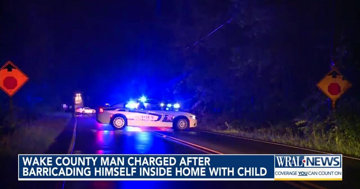 Man arrested in Zebulon after barricading home with child during ...