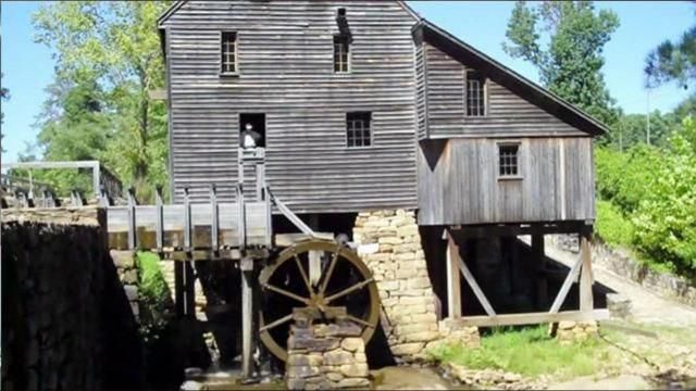 Historic Yates Mill's waterwheel soon to be replaced in Raleigh
