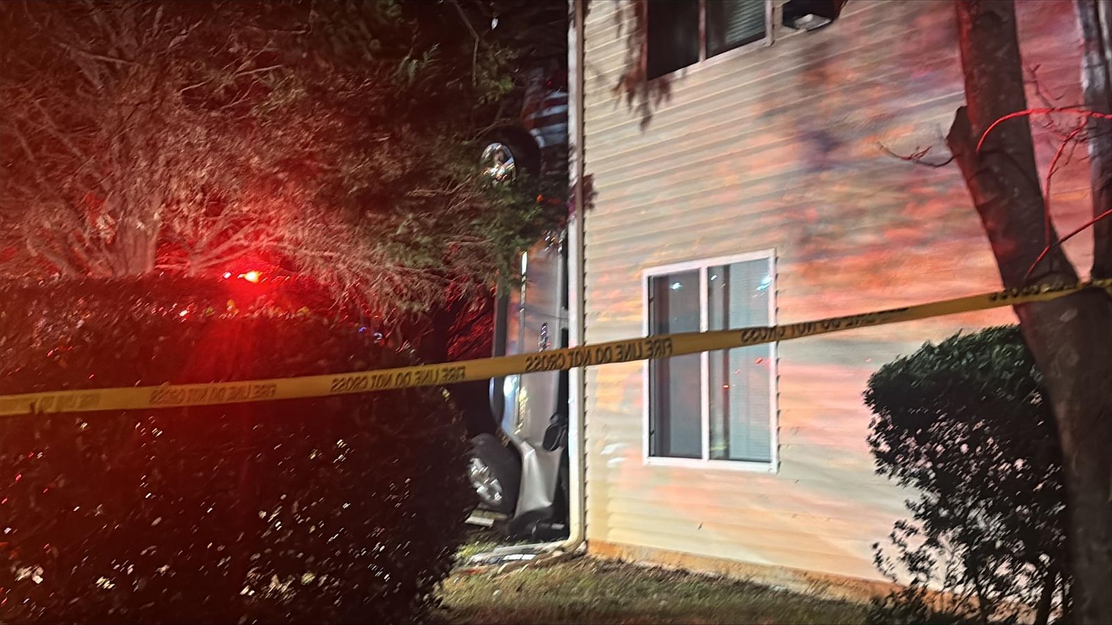 SUV crashes into Raleigh apartment complex on Gorman Street, driver injured