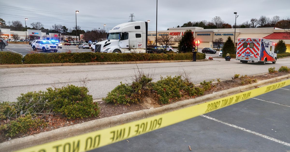 Police: Man charged from leading crime spree of bank robbery, bomb threat, firing shots at officers