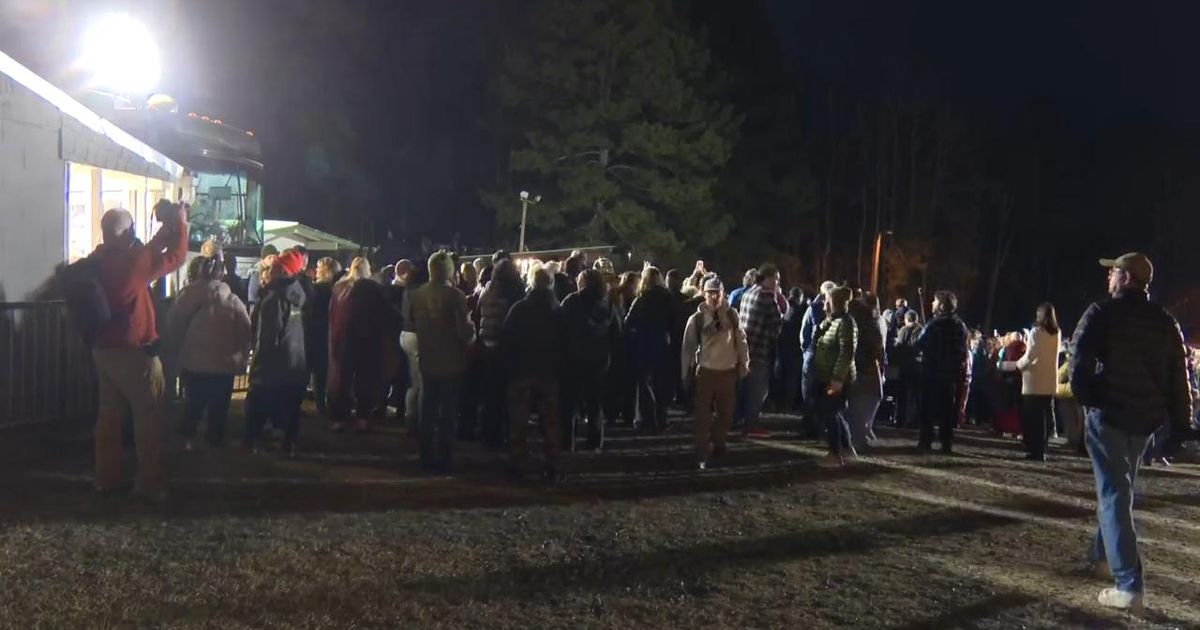 'Very touched that people do this': Monks on Walk For Peace captures hearts in Chatham County