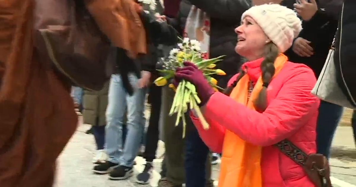 Tracking: 'Walk For Peace' monks stop for lunch in Dix Park, peace talk canceled due to weather