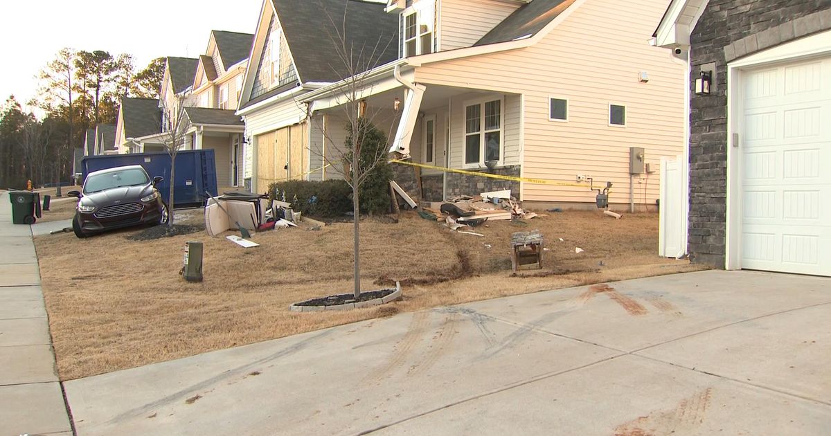 Security video sheds new light on Garner police standoff that left family homeless