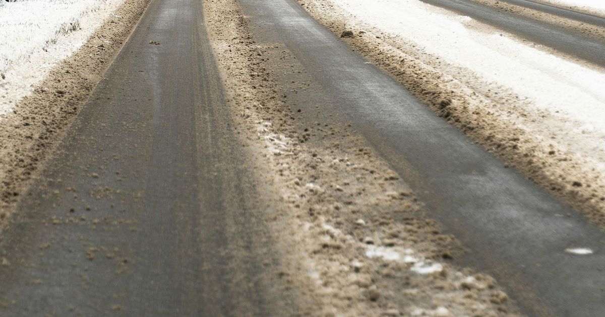 NCDOT starts prepping roads for snow, towns stock up on salt and crews for another winter storm