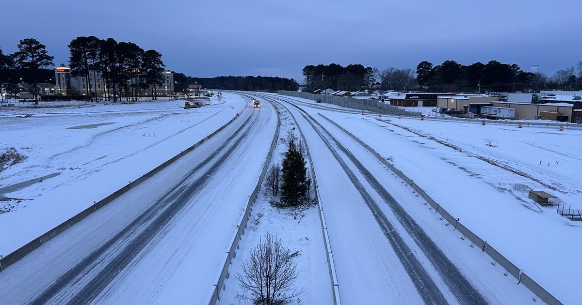 'The roads are not safe': I-40 and major roads still covered in snow, crews working to clear routes