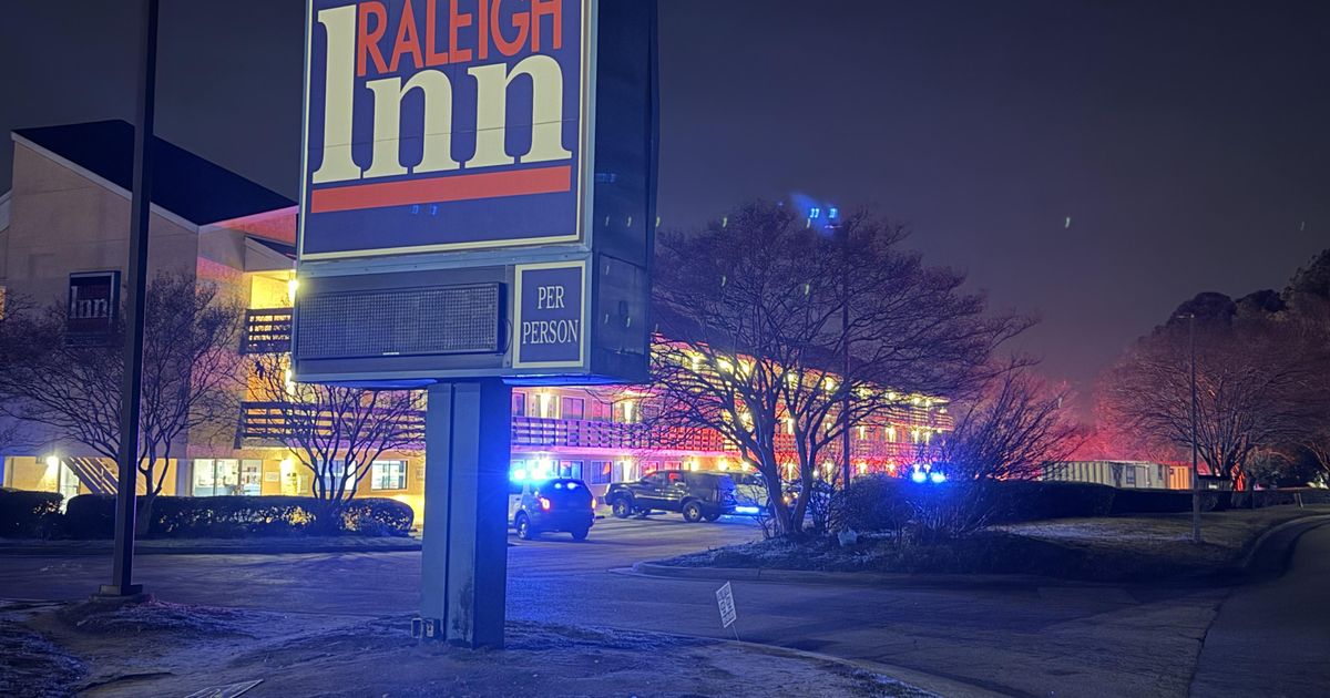 Man hurt in stabbing near Raleigh hotel :: WRAL.com