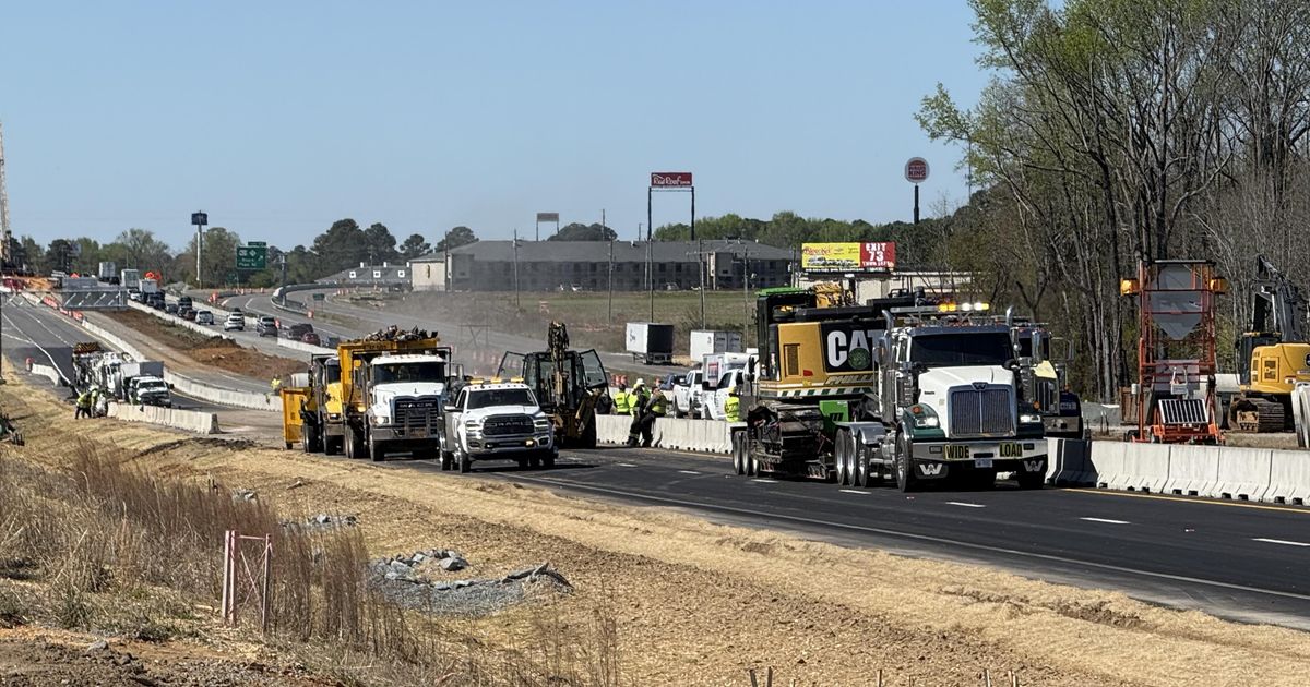 I-95 reopens near Dunn after fiery 18-wheeler crash blocks road for 10 ...