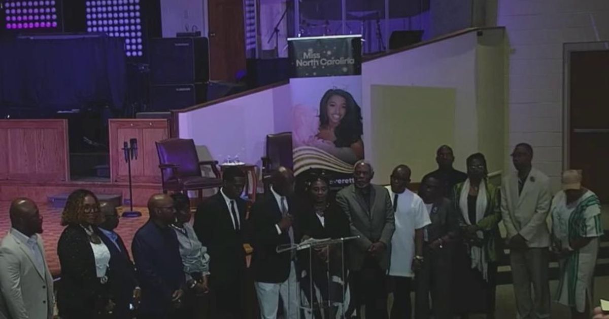 Public memorial service held for former Miss North Carolina Carrie Everett