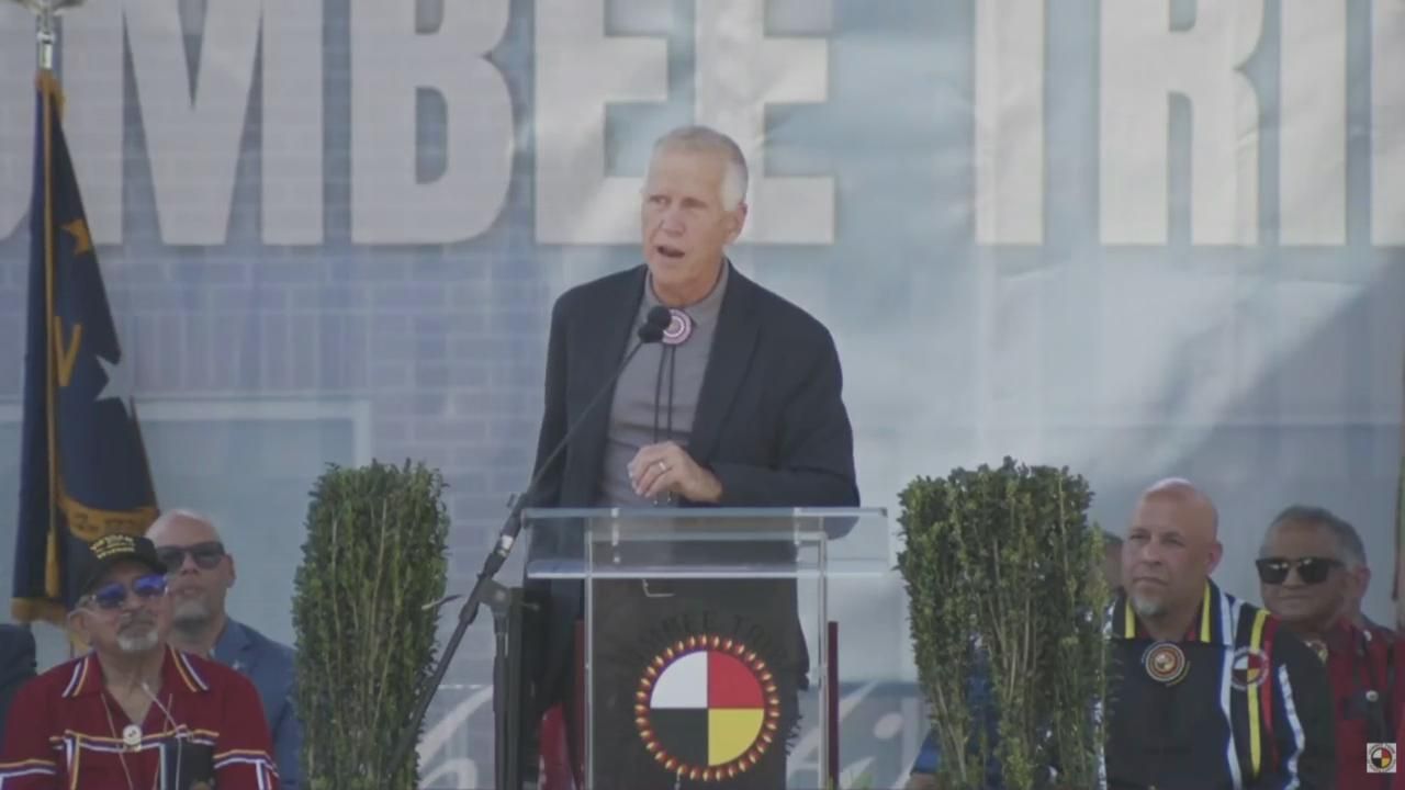 Thom Tillis: 'We cast aside our Republican and Democratic jerseys and worked as a team'