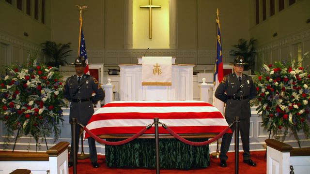 Mourners attend Helms' visitation