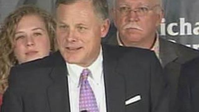 Burr gives victory speech