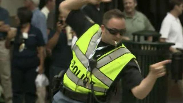 'Dancing Deputies' put fun into DNC security