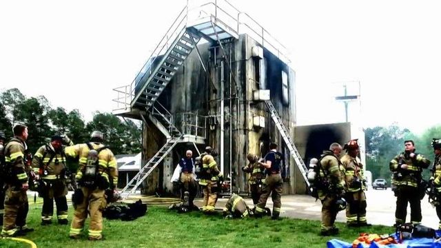 Experts: Firefighters have higher risk of cancer