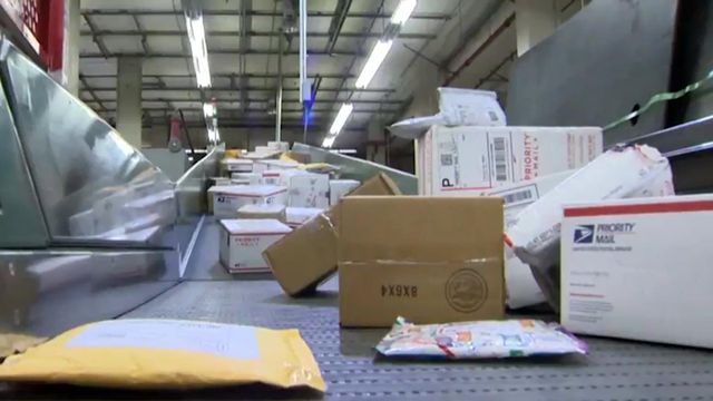 Deadlines for 2023 holiday shipping with USPS, FedEx, UPS