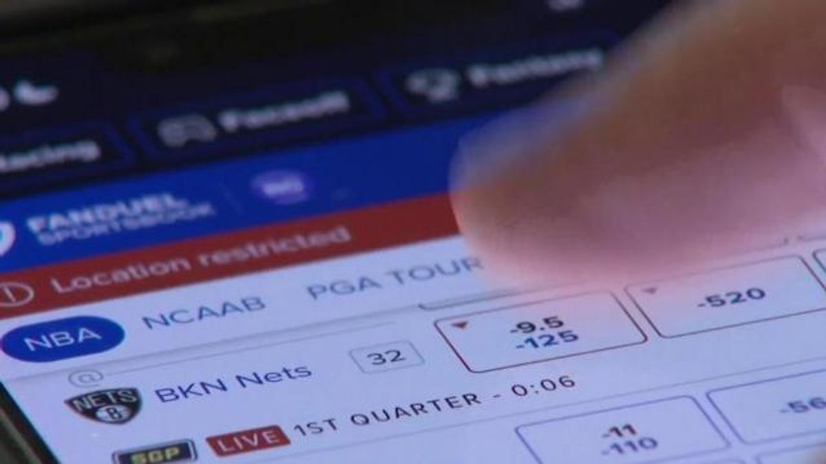 The science of sports betting 🏈 WRAL Investigates your odds of winning.  