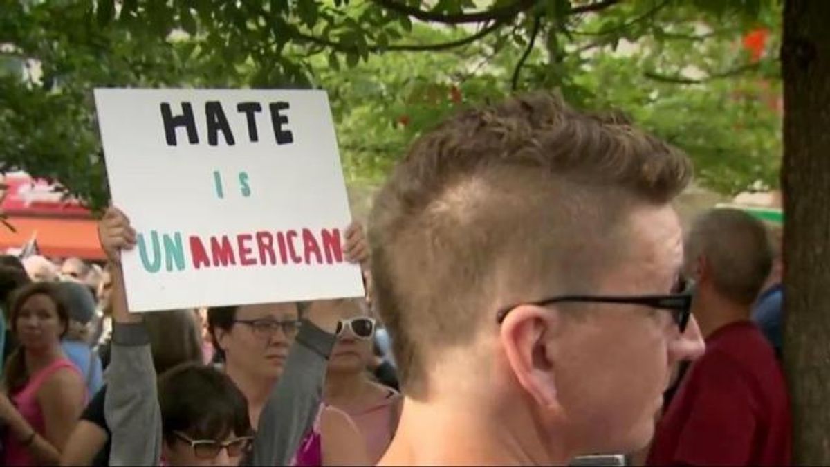 Durham residents stand in solidarity with Charlottesville victims 