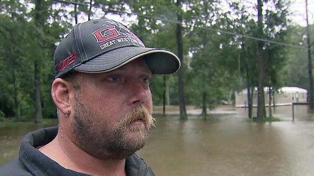 'Never in my life have I seen it this bad': Neighbors help each other in times of need