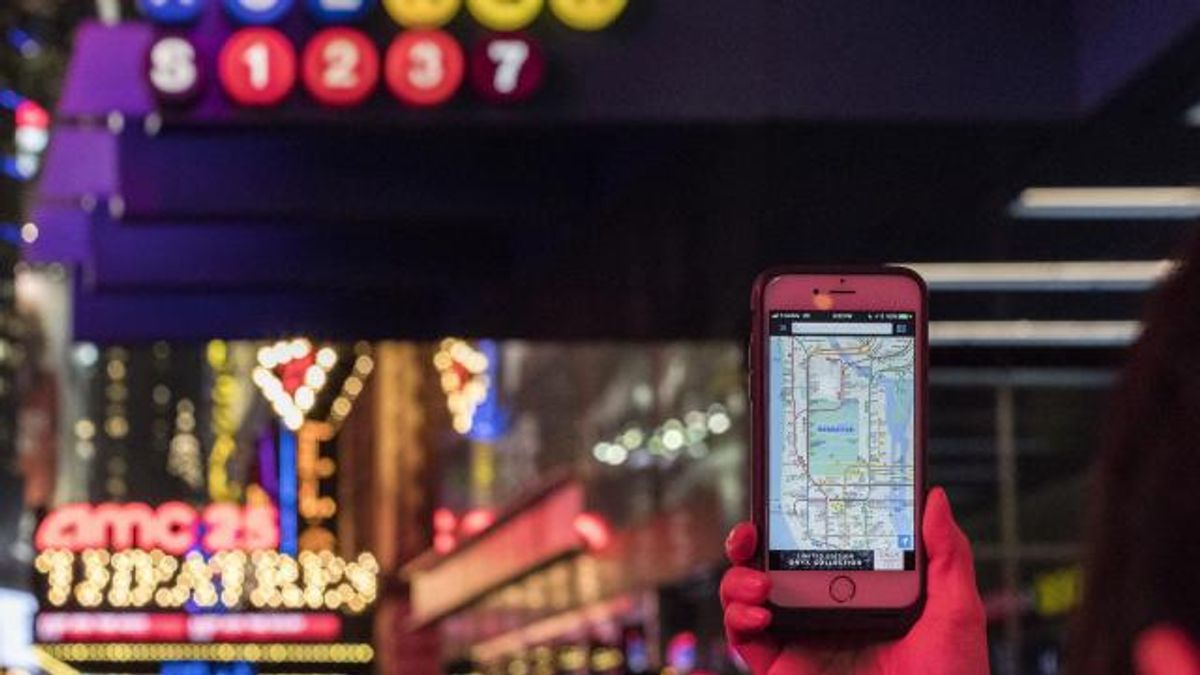 Using Technology to Be Environmentally Friendly