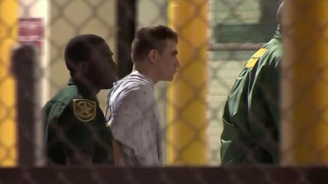 RAW: Florida school shooting suspect led into jail