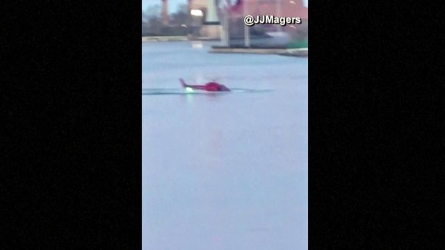 Raw: Helicopter crashes into East River in NYC