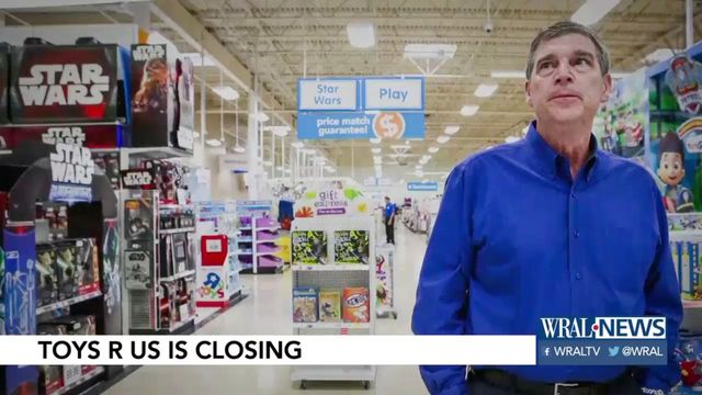 Toys R Us to close 735 stores