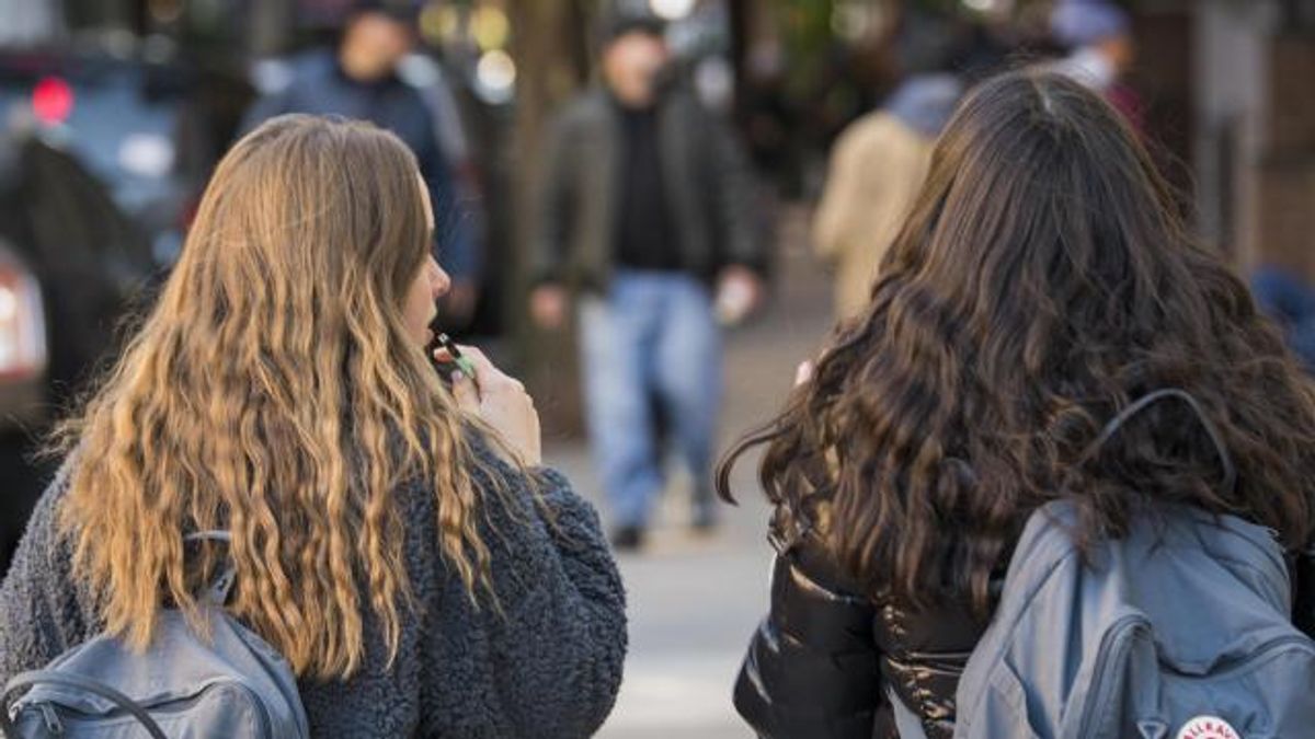 FDA Plans to Ban Most Flavored E-Cigarette Sales in Stores