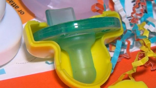 After daughter's NICU stay, mom creates cover to keep pacifiers clean