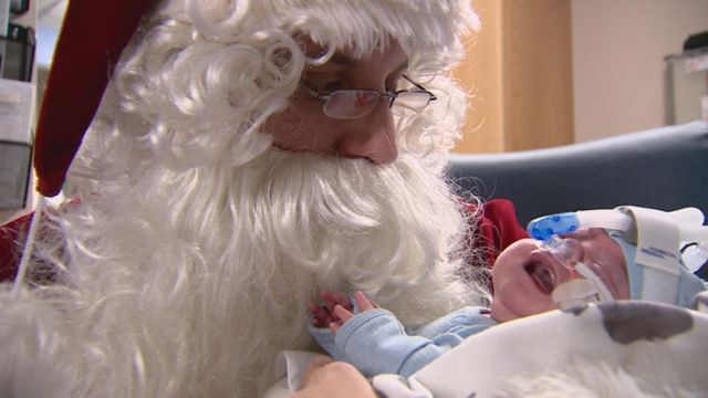 Santa visits Mayo Clinic Hospital NICU