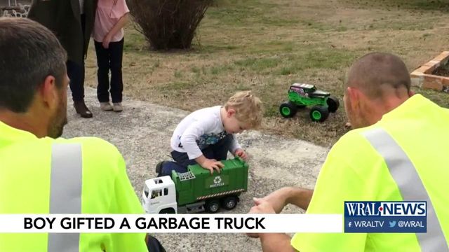 Tennessee boy gets gift of garbage truck from workers he loves to see each week