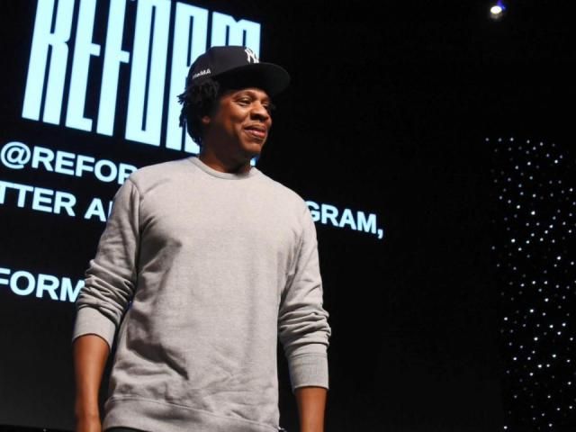 Jay-Z Accused Of Sexually Assaulting 13-year-old In 2000 Incident Along ...