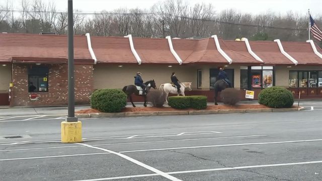 Horseback riders make stop at Mass. McDonald's drive-through