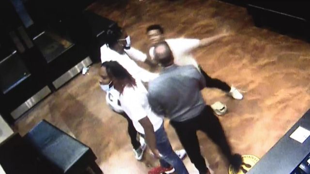 Cameras capture restaurant mask assault