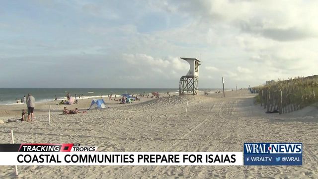 Wrightsville Beach residents, visitors keeping eyes open for Isaias, coronavirus