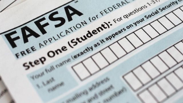 Fewer families apply as FAFSA college aid deadline approaches