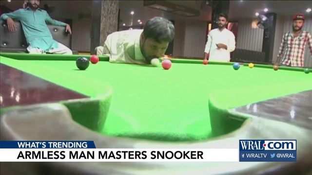 Armless man in Pakistan is the master of Snooker